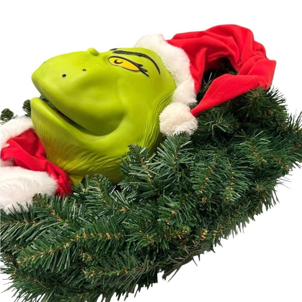 Hallmark Keepsake 2024 How The Grinch Stole Christmas Animated/Light Wreath NEW